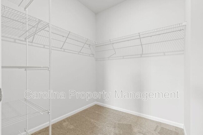 Building Photo - 10138 Hemingway Pl