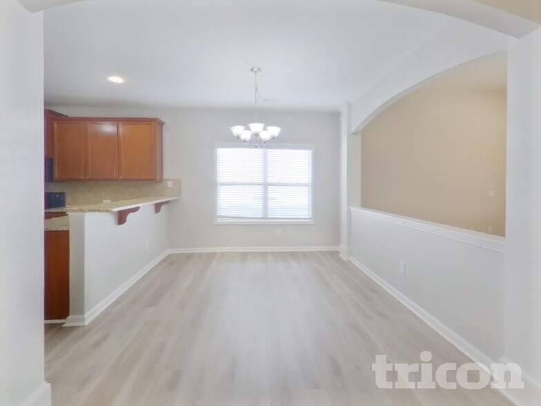 Building Photo - 118 Greenbank Dr