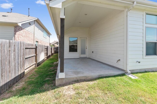 Building Photo - 562 Leadtree Loop