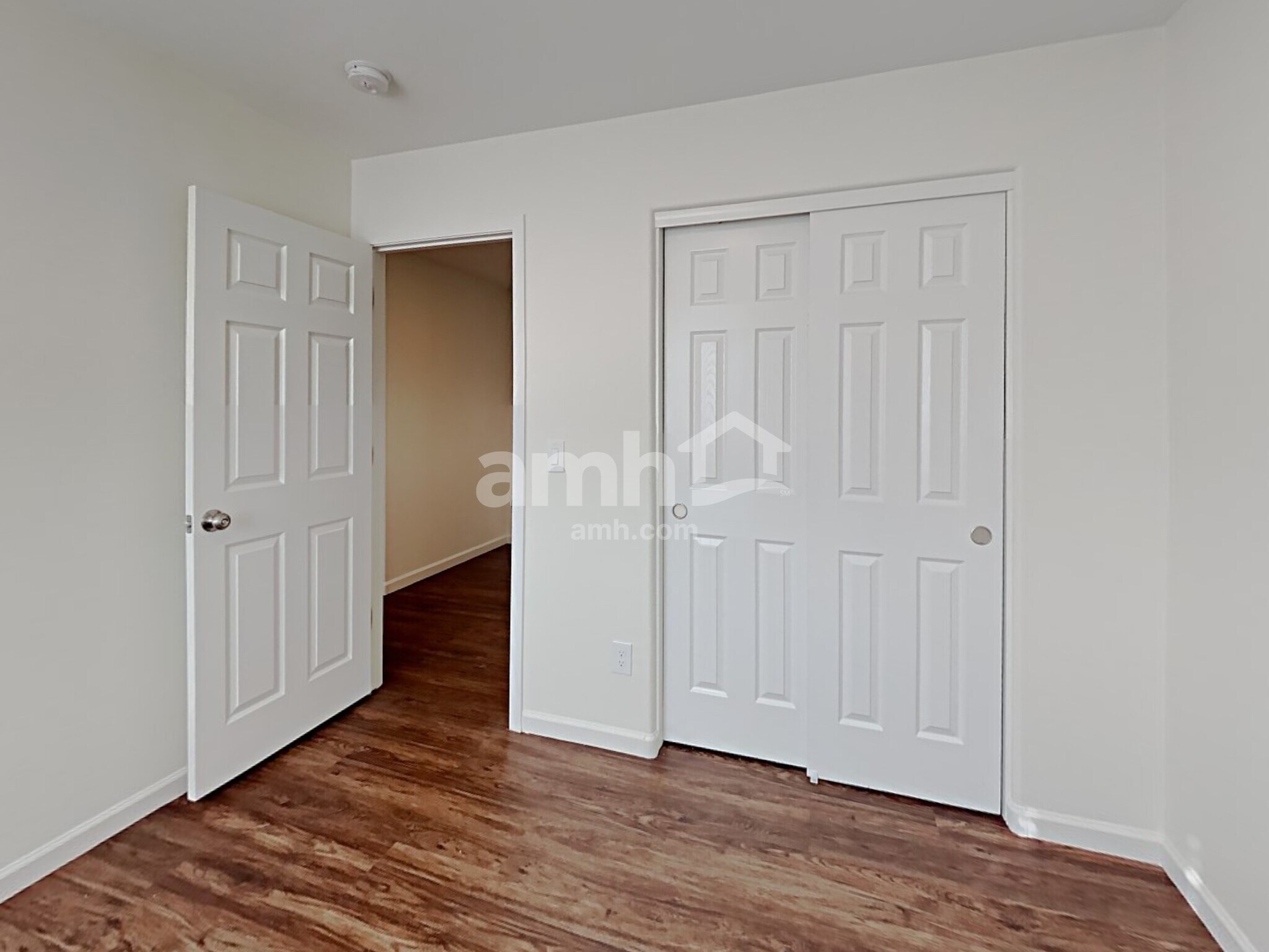 Building Photo - 1808 S 106th Ln