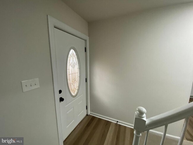 Building Photo - 9 Farrell Ln