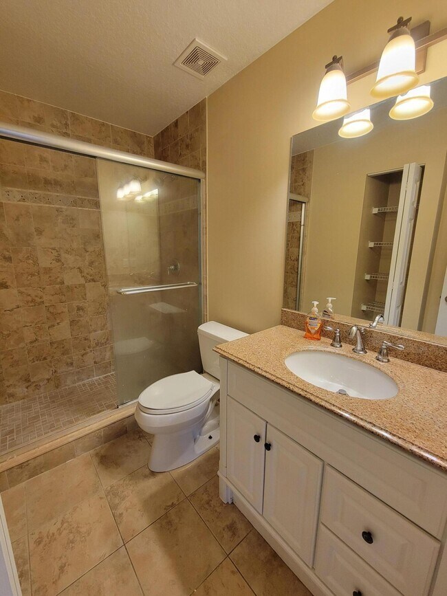 Building Photo - 1130 Shoma Dr