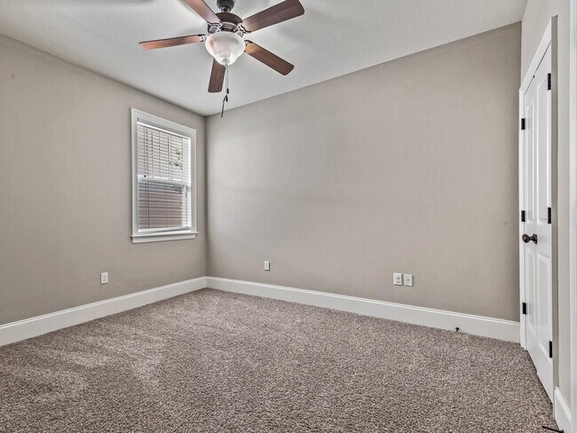 Building Photo - 2590 Manassas Way