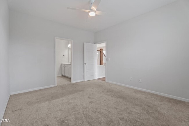 Building Photo - 745 Putney Hl Rd