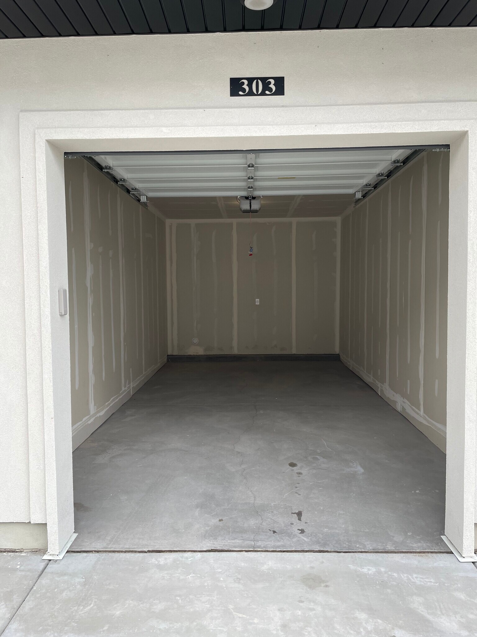 Building Photo - 551 S 1020 W