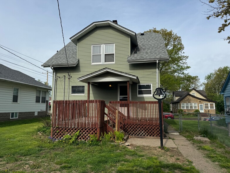 Building Photo - 2207 Wilkes Ave