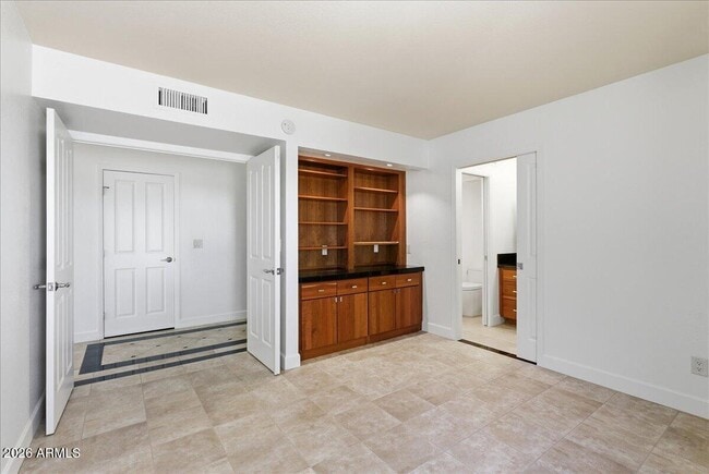 Building Photo - 5309 N 24th Pl