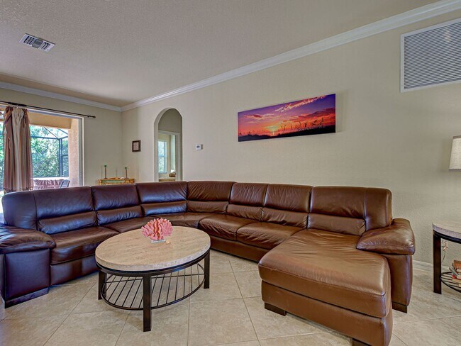 Building Photo - Stoneybrook at Venice; 4bd/2ba home