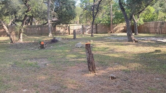 Building Photo - 9405 Newberry Dr