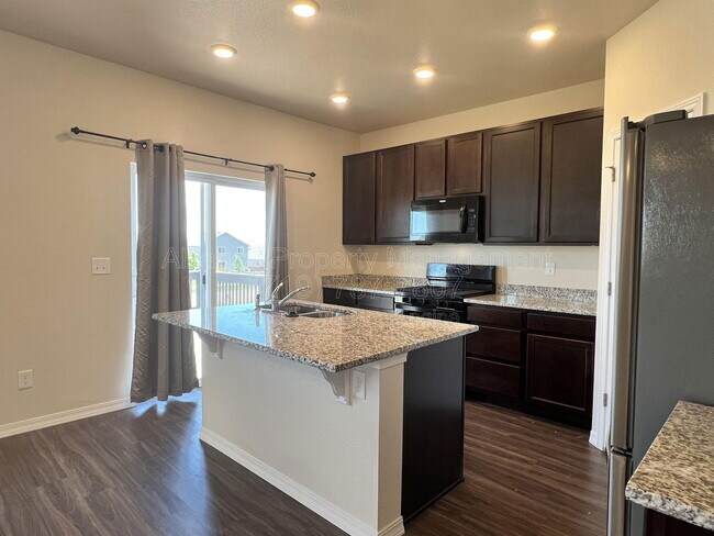 Building Photo - 10051 Ledgestone Terrace