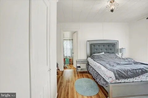 Building Photo - 511 E Main St