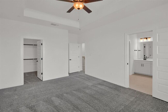 Building Photo - 2725 Woodall Dr