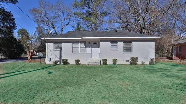 Primary Photo - Drop a pin! Check out this new rental!