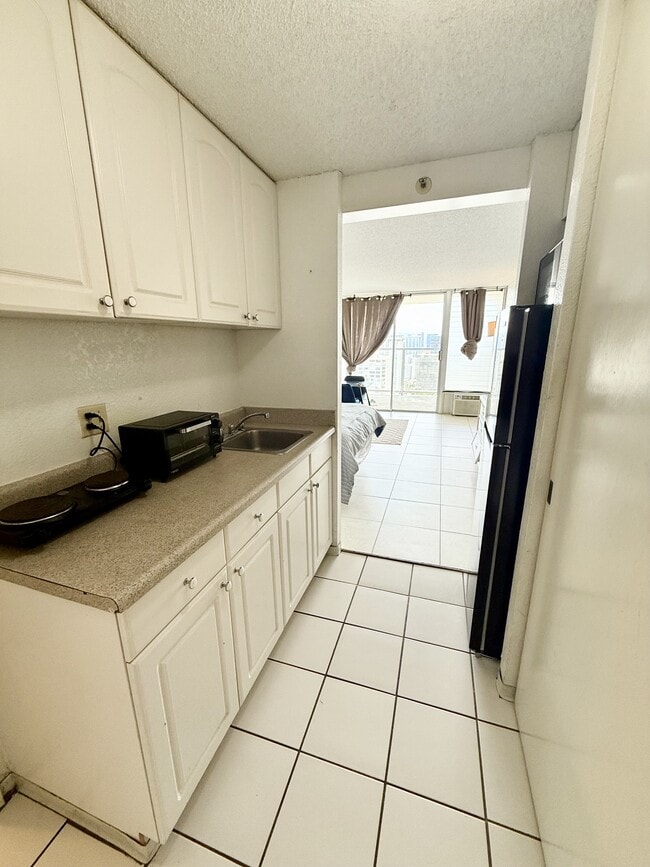 Building Photo - 445 Seaside Ave