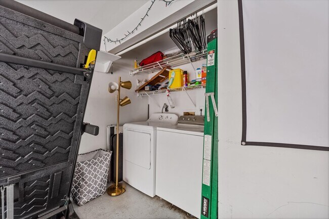 Building Photo - 1201 Bering Dr