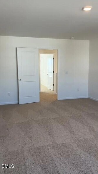 Building Photo - 852 Bullhorn Dr