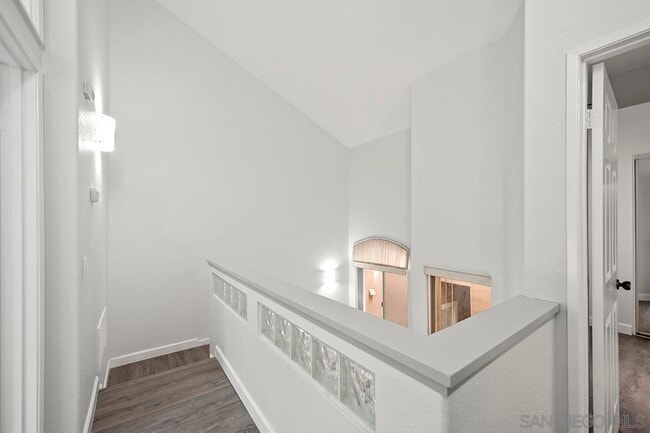 Building Photo - 7274 Shoreline Dr