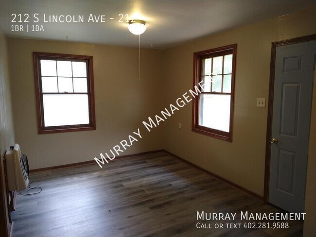 Building Photo - 212 S Lincoln Ave