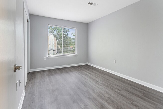 Building Photo - 3 Bed/2 Bath Pet Friendly, Virginia Tech