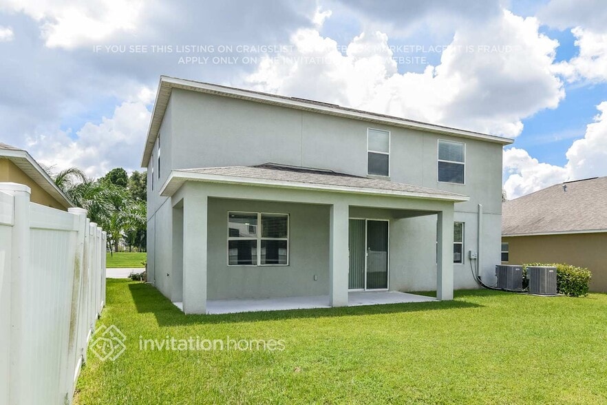 Building Photo - 3227 Berwick Ln