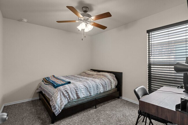 Building Photo - 9008 Rice Ave