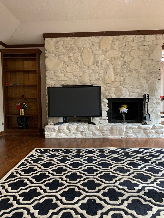 Building Photo - 7504 Milestone Ct