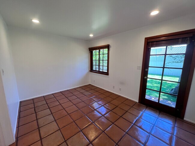 Building Photo - 507 Ashland Ave