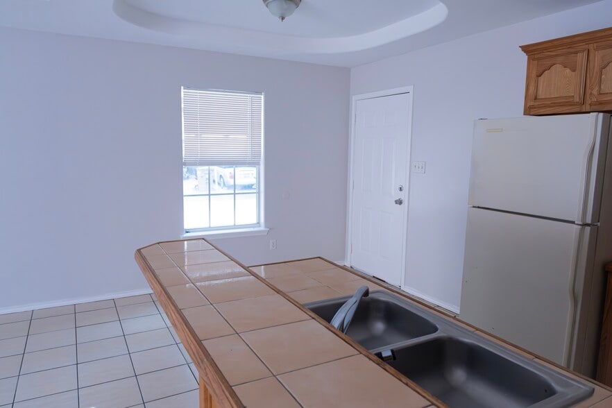 Building Photo - 1519 Orlando St