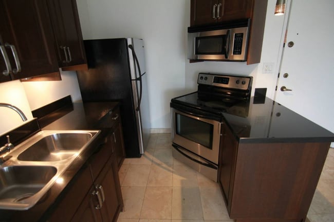 Building Photo - 3949 Los Feliz Blvd