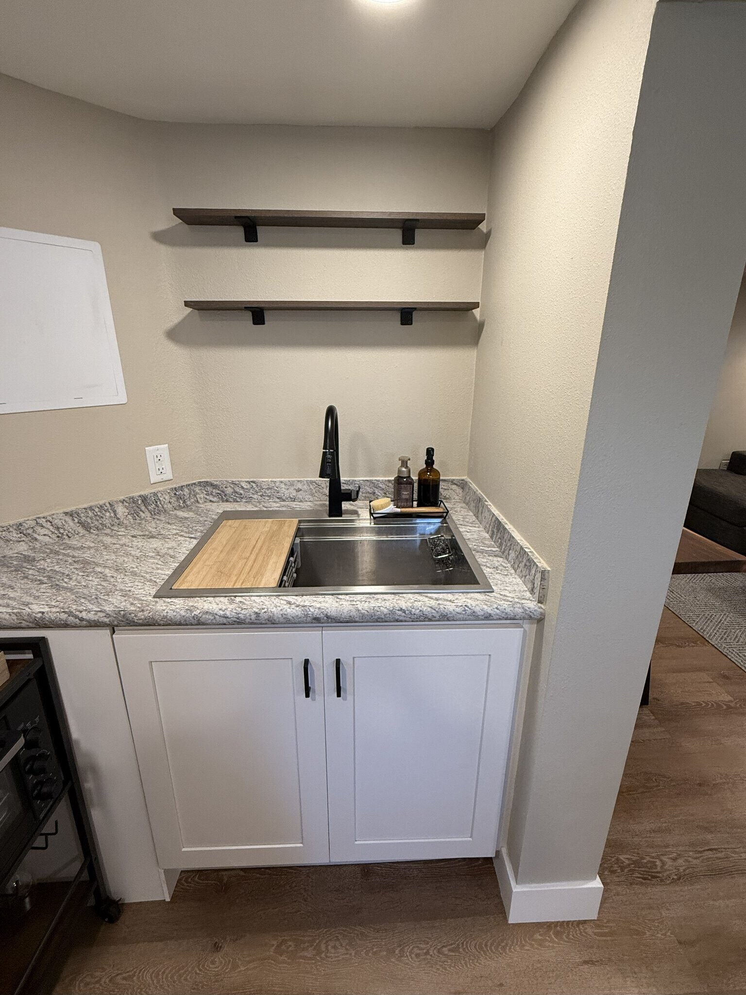 Building Photo - 4004 NW Columbia St