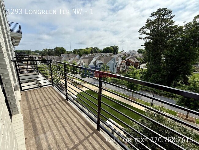 Building Photo - 1293 Longreen Ter NW