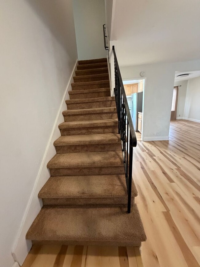 Building Photo - Welcome to this stunning 4 bedroom 2.5 bathroom home located in Fremont