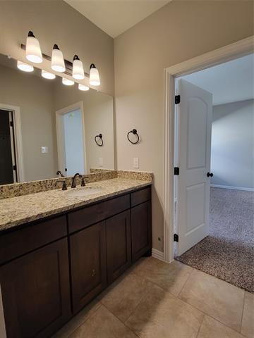 Building Photo - 129 Canales Cir