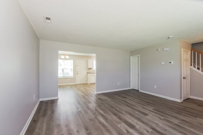 Building Photo - 10125 Illoria Dr