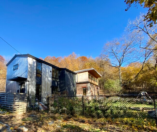 Building Photo - 81 Havermans Ave