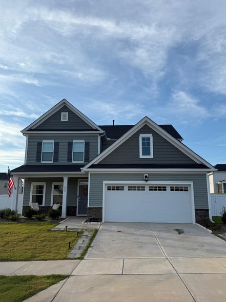 Primary Photo - 402 Ravensworth Dr