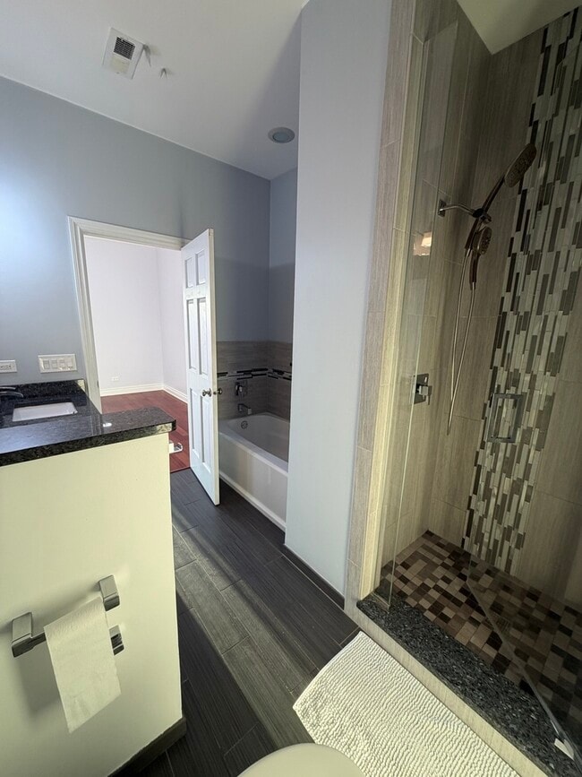 Building Photo - 3016 N Harlem Ave