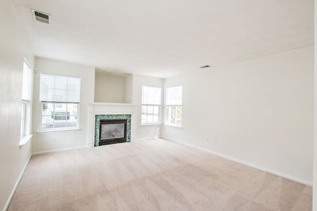 Building Photo - 1560 Wynd Crest Way