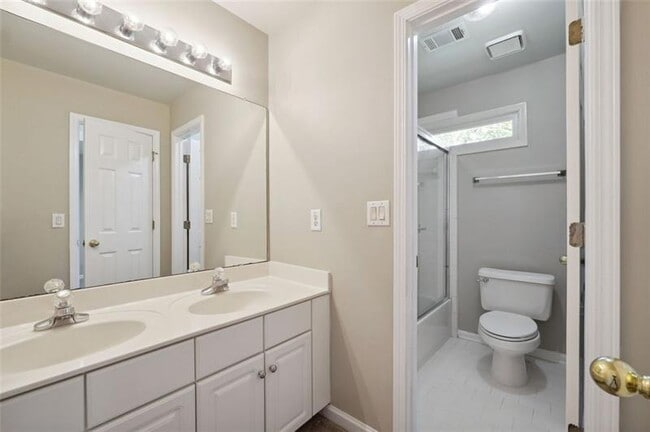 Building Photo - 1400 Prestige Valley Dr