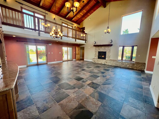 Building Photo - Carmel Highlands Mountain Top Stunning Vie...