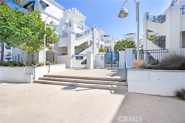 Building Photo - 2600 Newport Blvd