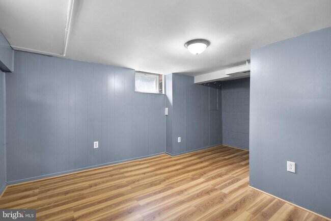 Building Photo - 6212 Carters Ln