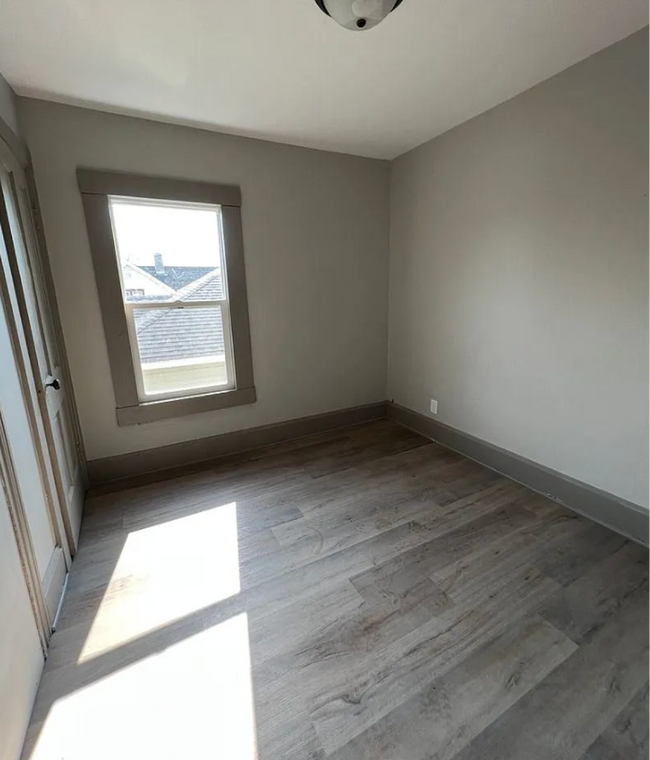 Building Photo - 1025-1027 Redfield