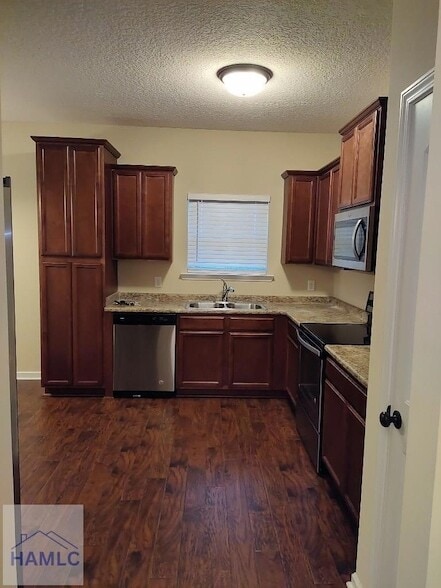 Building Photo - 1598 Longleaf Ct