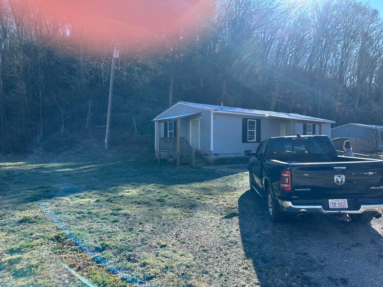 Building Photo - 618 Israel Rd