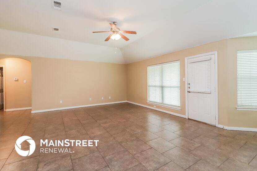 Building Photo - 129 Currie Ct