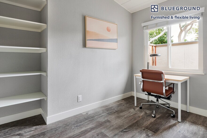 Building Photo - 727 Layne Ct