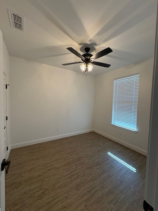 Building Photo - 376 Kristie Path