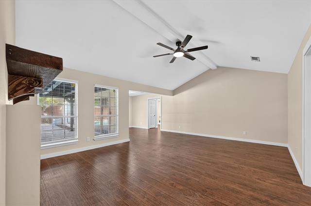 Building Photo - 2816 Pinehurst Dr