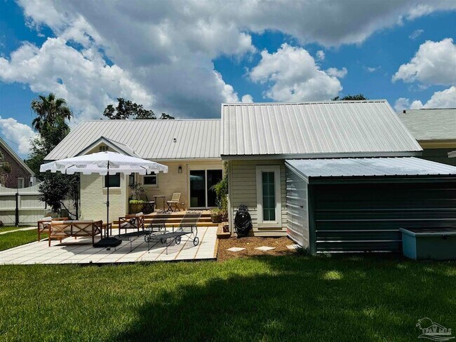 Building Photo - 1716 N 20th Ave